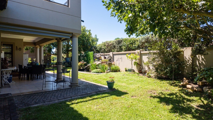 3 Bedroom Property for Sale in The Hill Western Cape